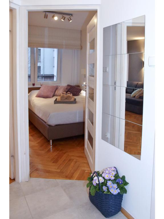 Srebrna Warsaw Apartment Buitenkant foto